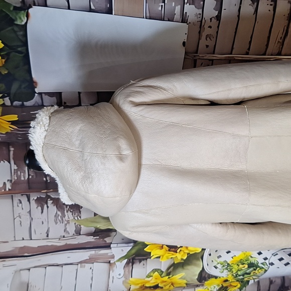 Blue Duck XL Shearling reversible coat, soft real fur, and sheepskin. - Picture 5 of 12